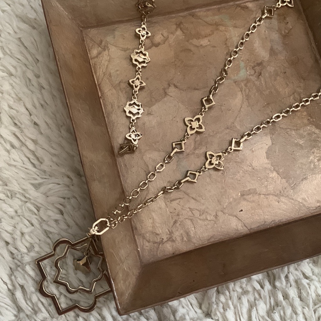 Gold Pendant Necklace Set